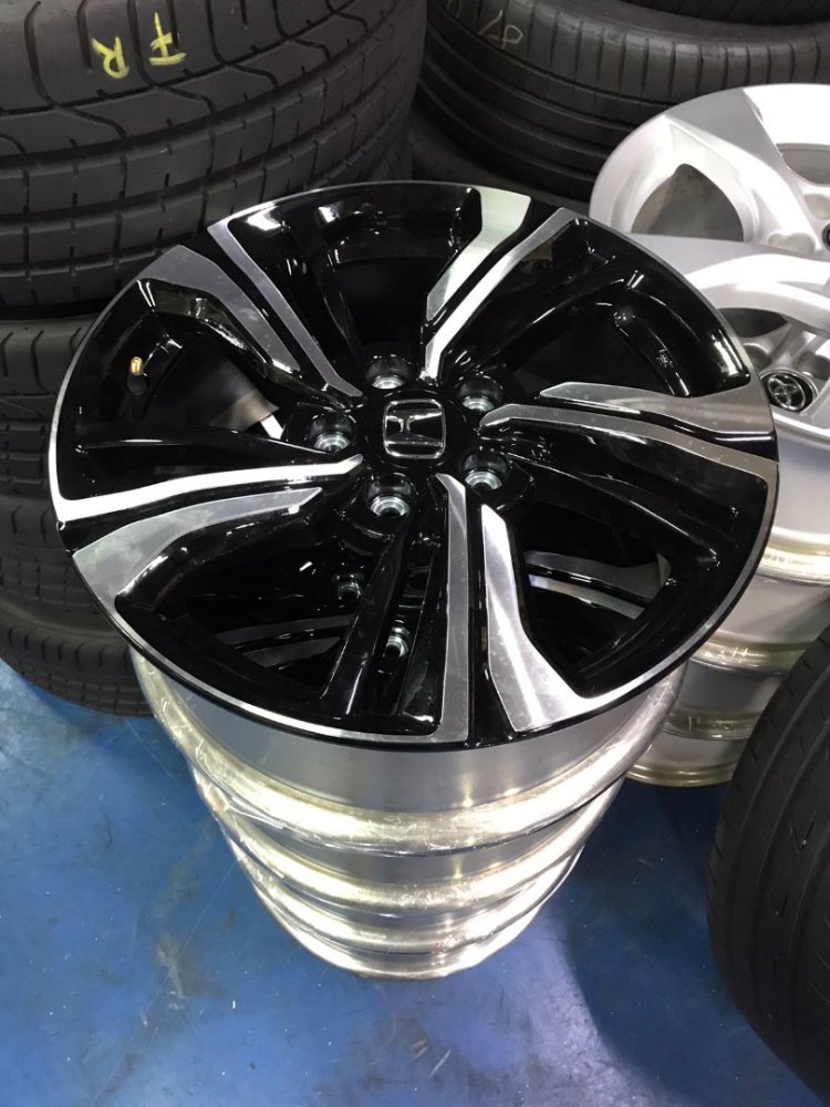 original_honda_civic_17_inch_rims_15_turbo_1530116005_4b35dcf6.jpg